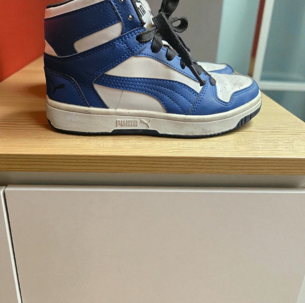 PUMA Rebound Layup High Top Sneakers Blue White Size 5C (EU 37 / UK 4)